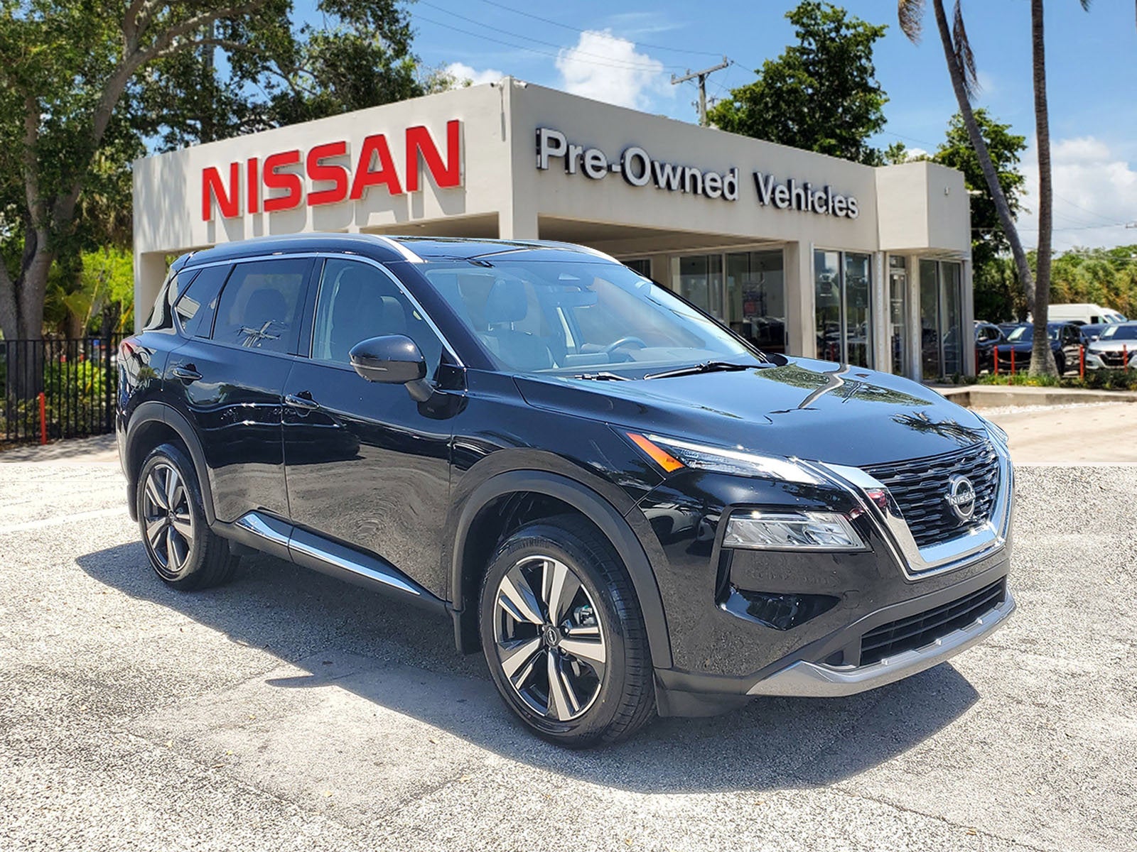 2023 Nissan Rogue SL