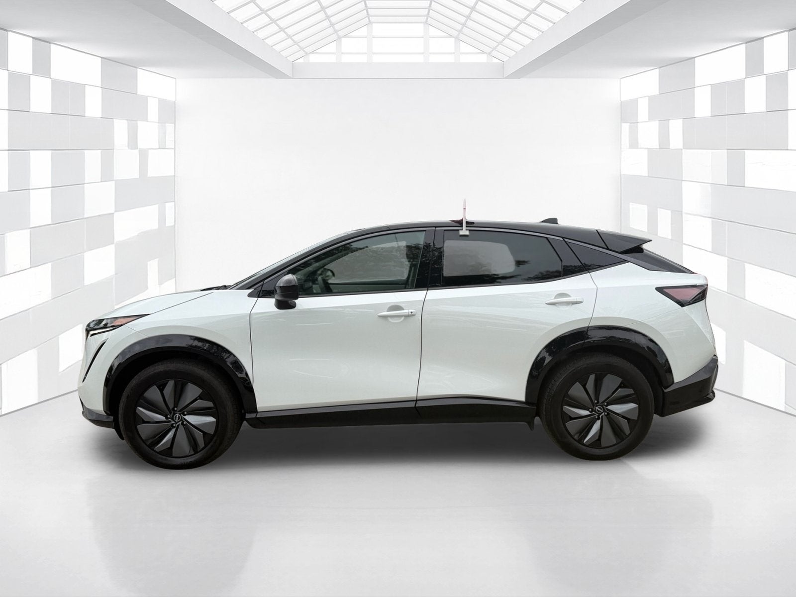 2025 Nissan ARIYA ENGAGE