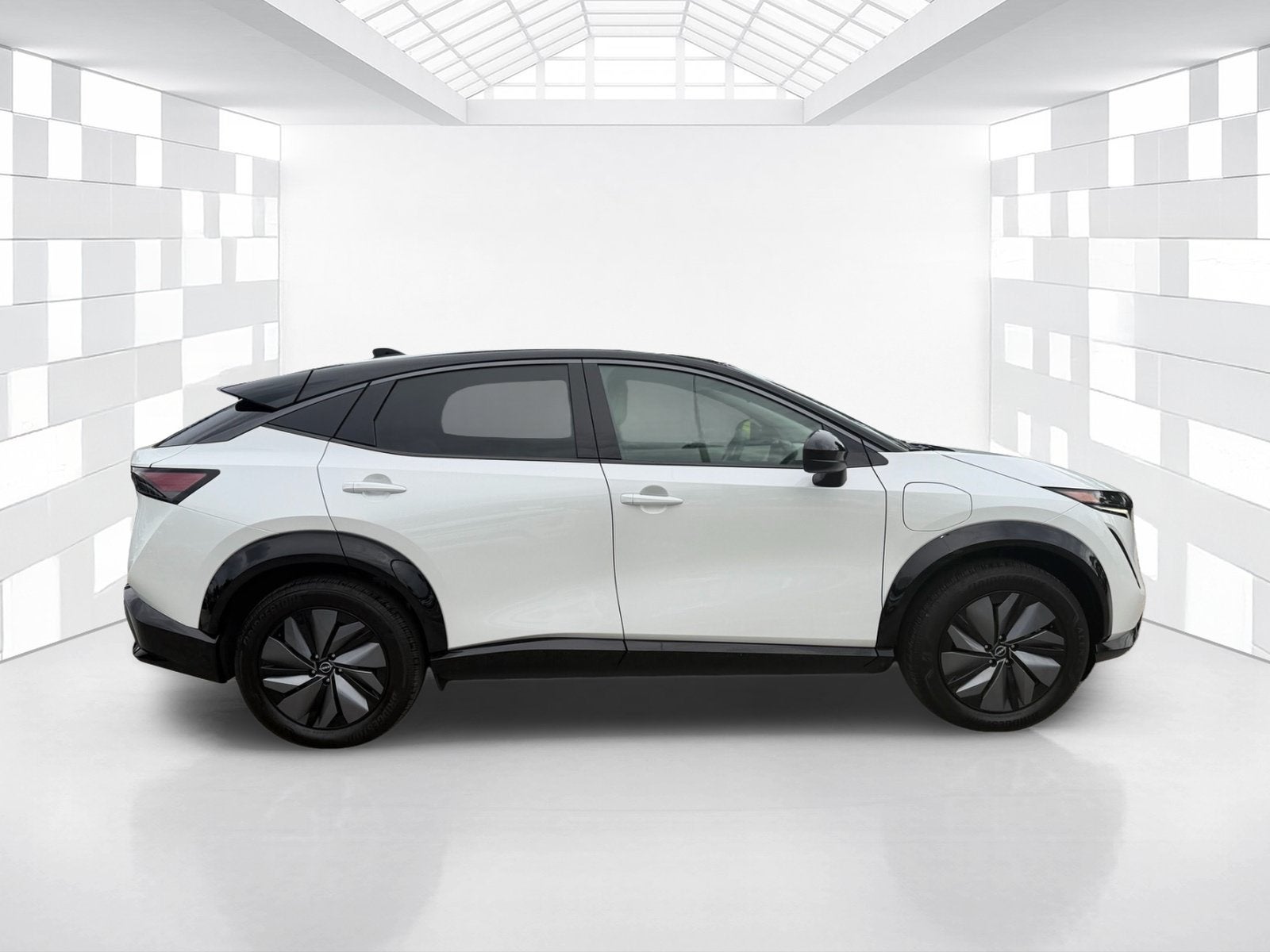 2025 Nissan ARIYA ENGAGE