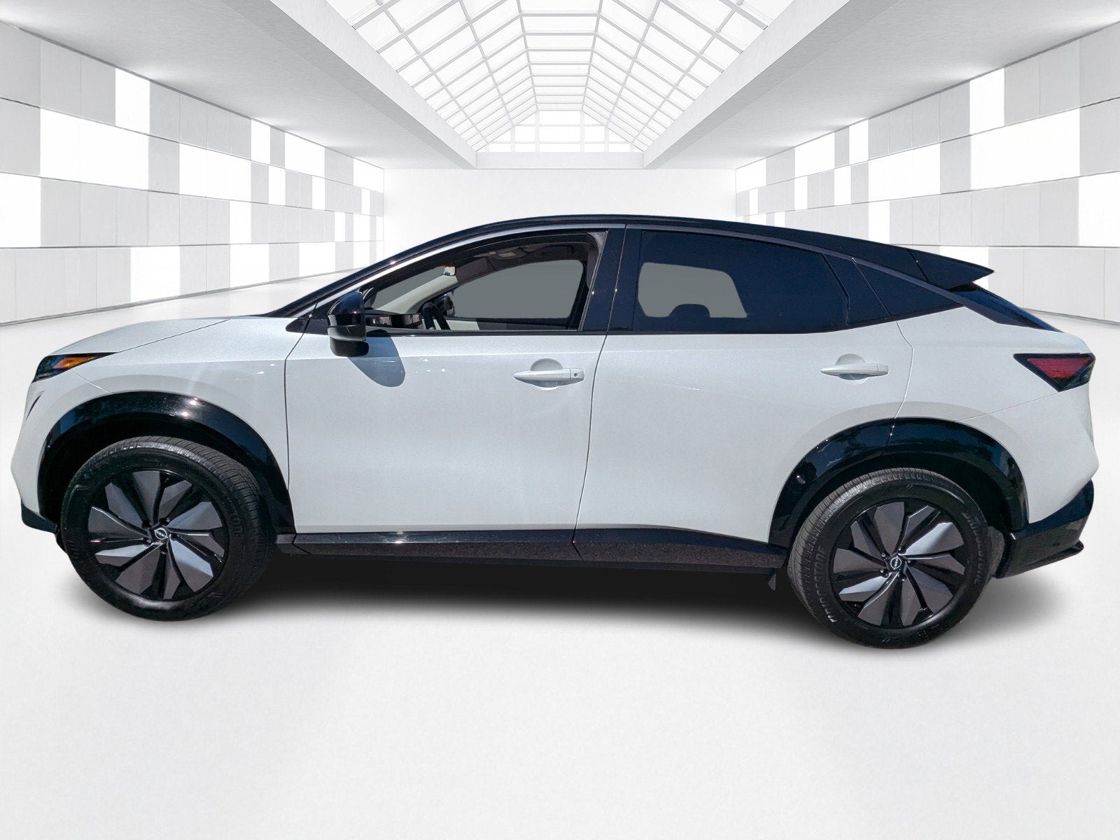 2025 Nissan ARIYA ENGAGE