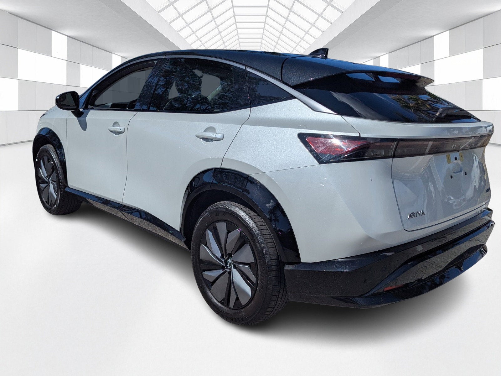 2025 Nissan ARIYA ENGAGE