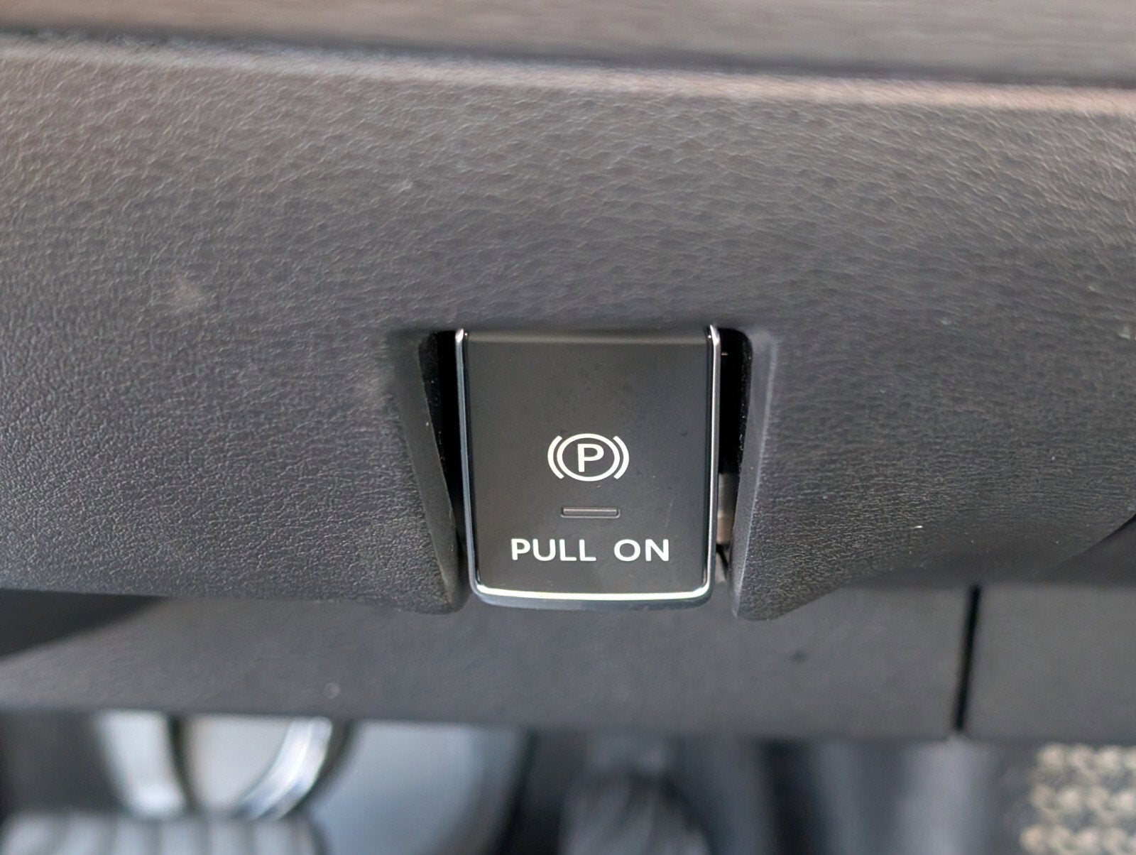 2025 Nissan ARIYA EVOLVE+