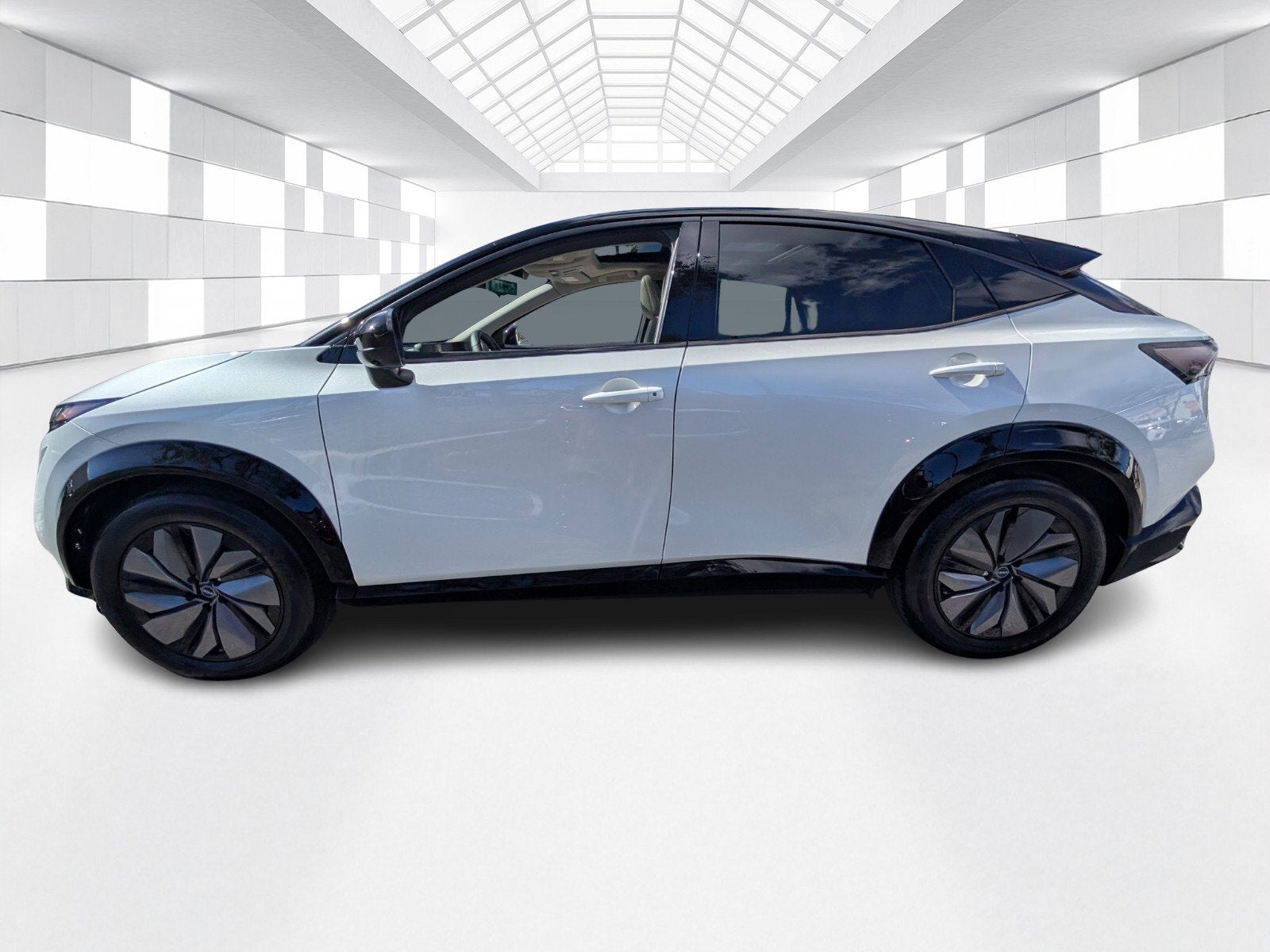 2025 Nissan ARIYA EVOLVE+