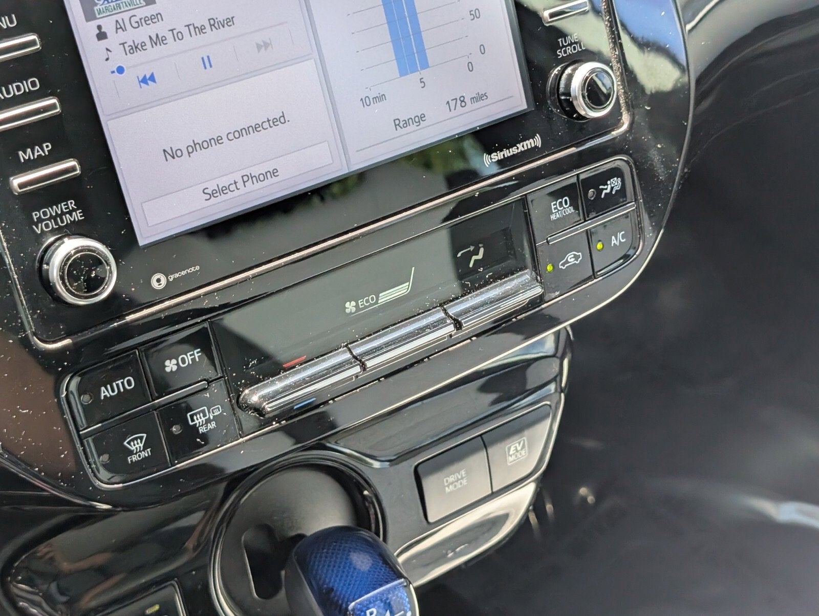 2021 Toyota Prius XLE