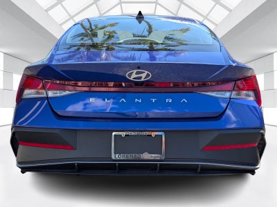 2025 Hyundai Elantra SE