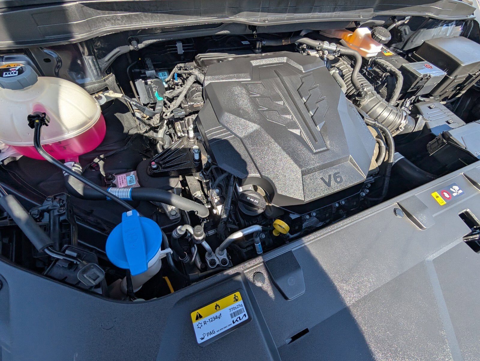 2024 Kia Carnival EX