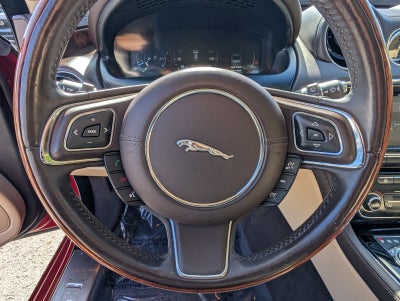 2017 Jaguar XJ XJ R-Sport