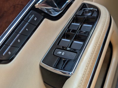 2017 Jaguar XJ XJ R-Sport