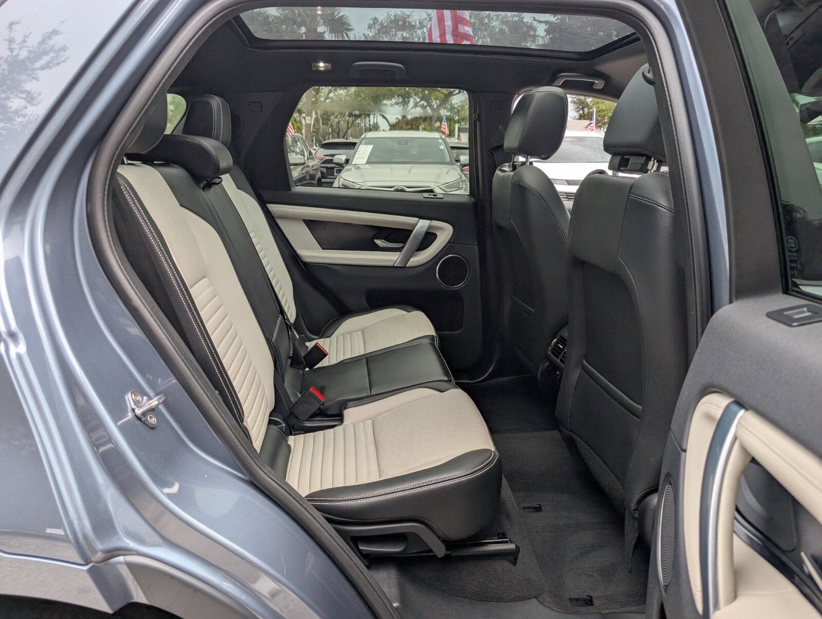 2023 Land Rover Discovery Sport S R-Dynamic