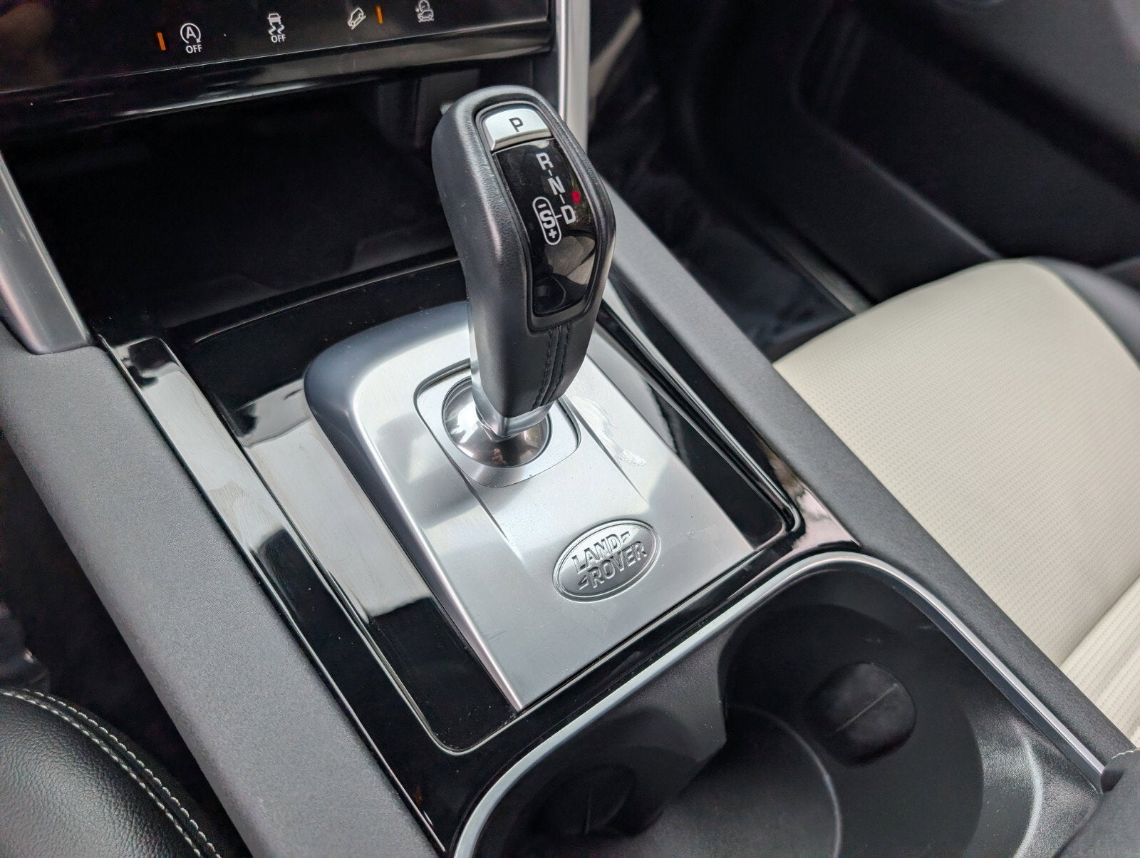 2023 Land Rover Discovery Sport S R-Dynamic