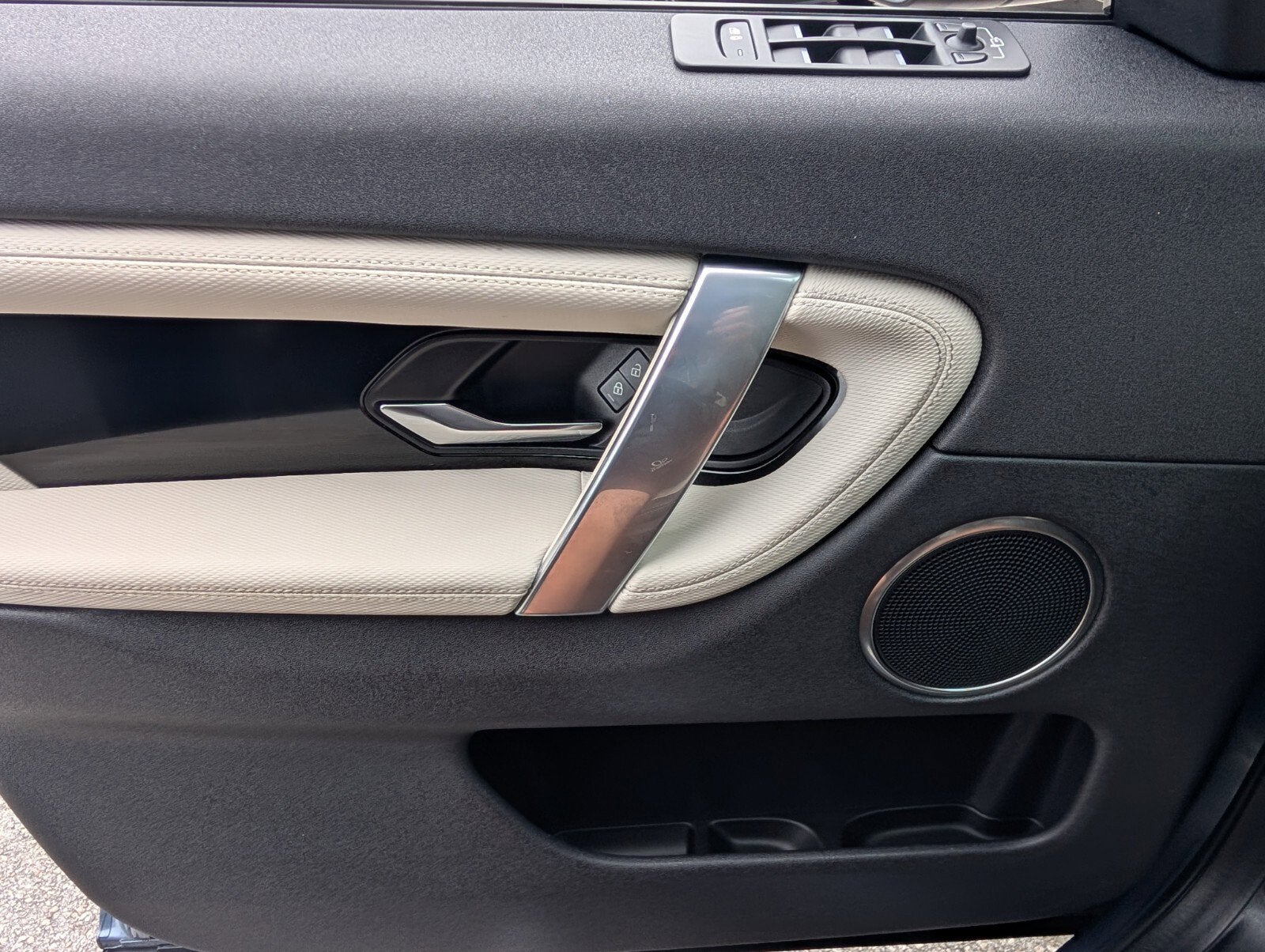 2023 Land Rover Discovery Sport S R-Dynamic