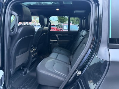 2024 Land Rover Defender X-Dynamic SE