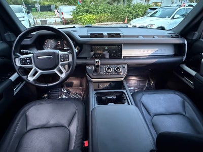 2024 Land Rover Defender X-Dynamic SE