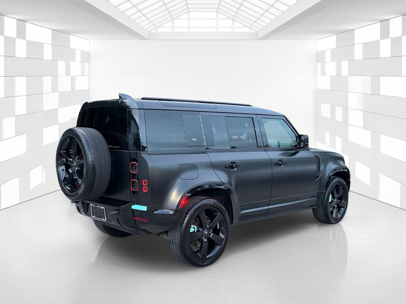 2024 Land Rover Defender X-Dynamic SE