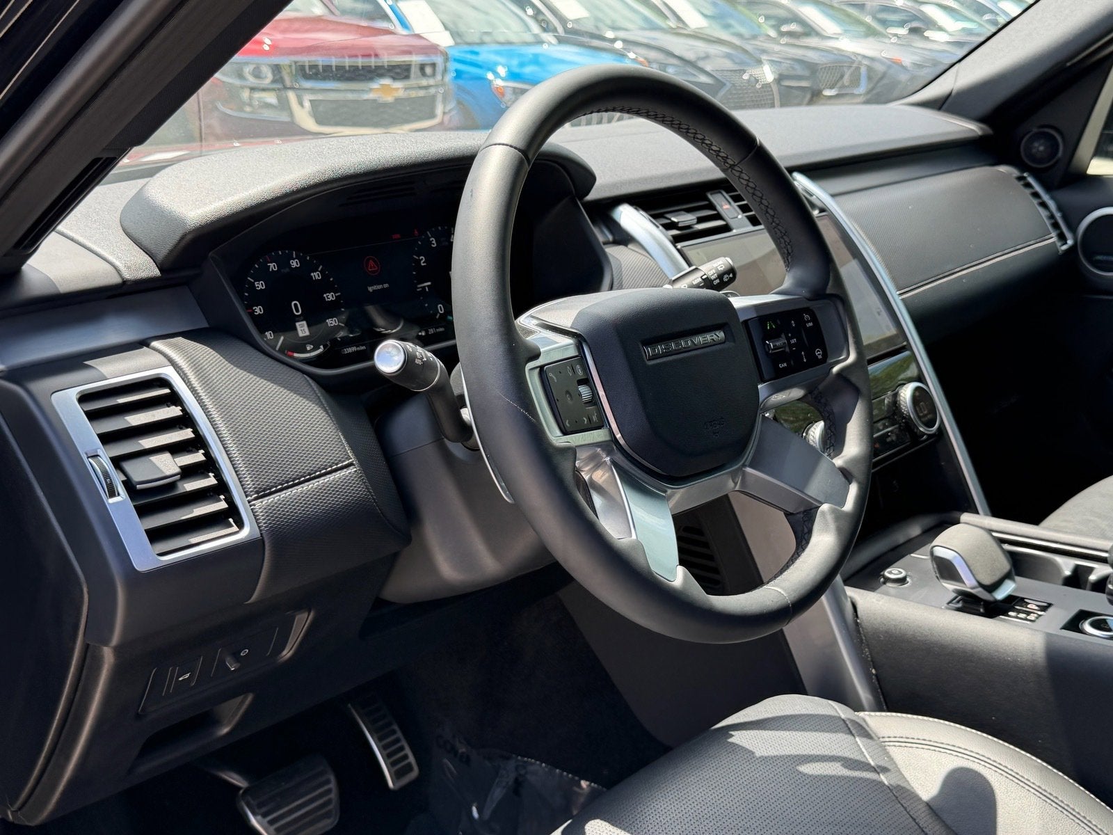 2024 Land Rover Discovery Dynamic SE