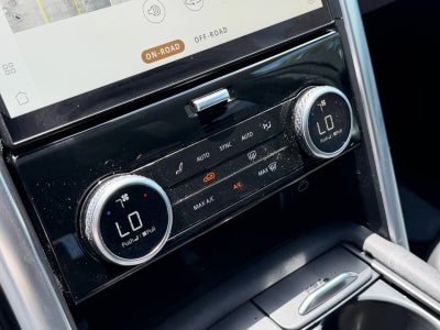 2024 Land Rover Discovery Dynamic SE