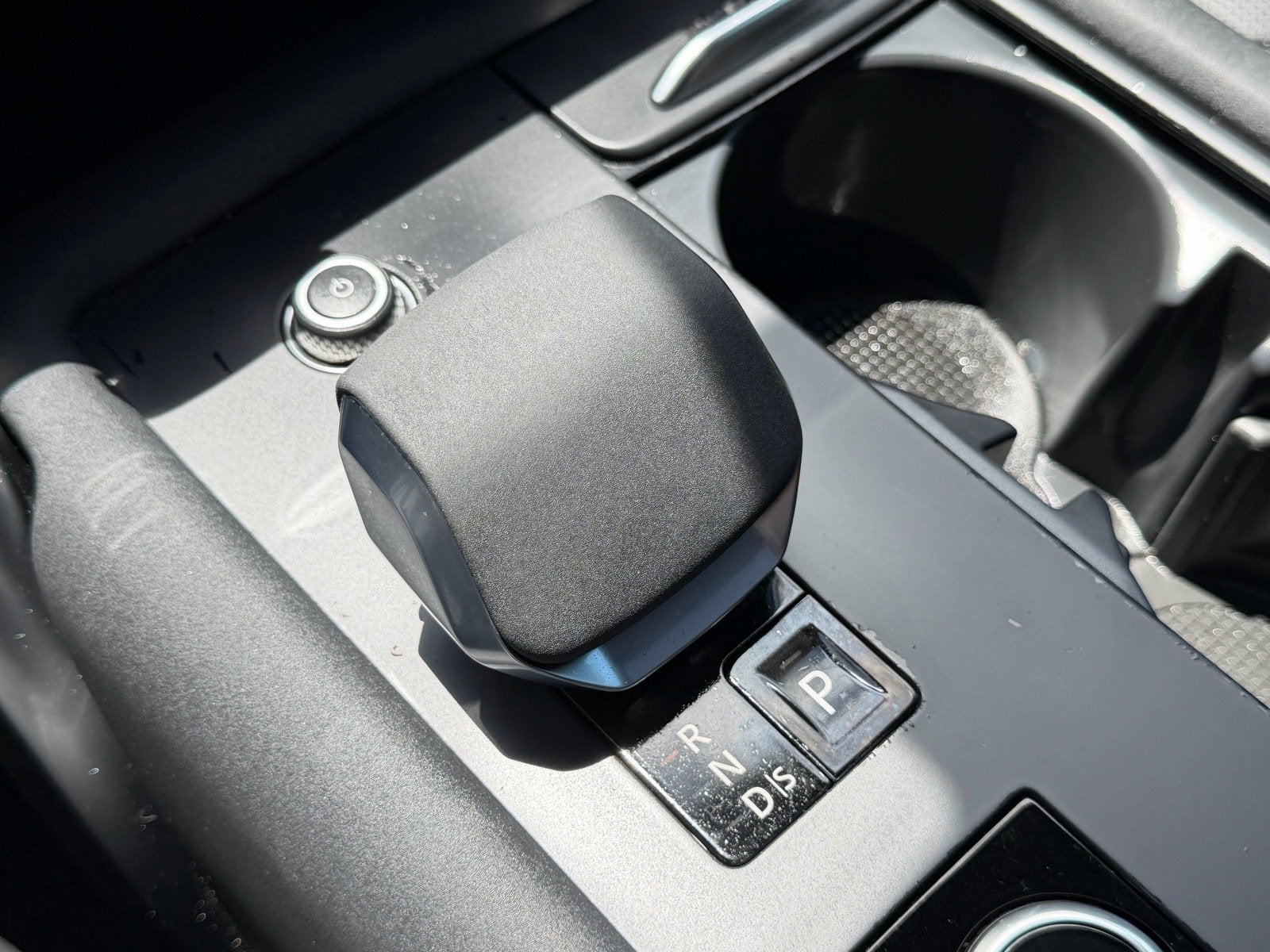 2024 Land Rover Discovery Dynamic SE