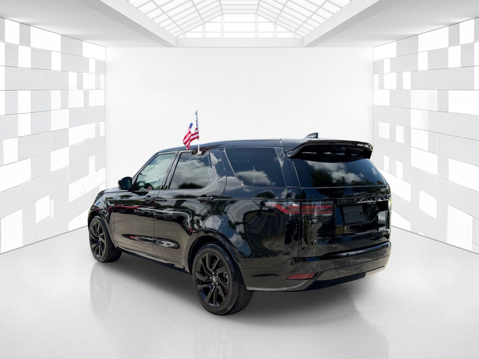 2024 Land Rover Discovery Dynamic SE