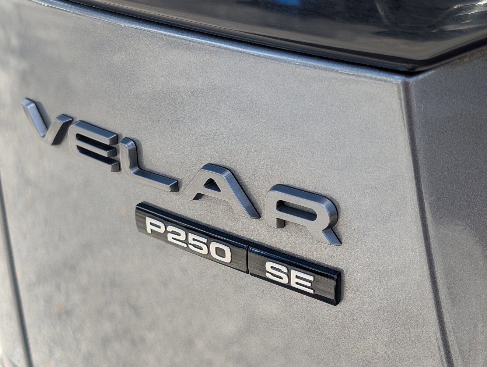 2018 Land Rover Range Rover Velar R-Dynamic SE