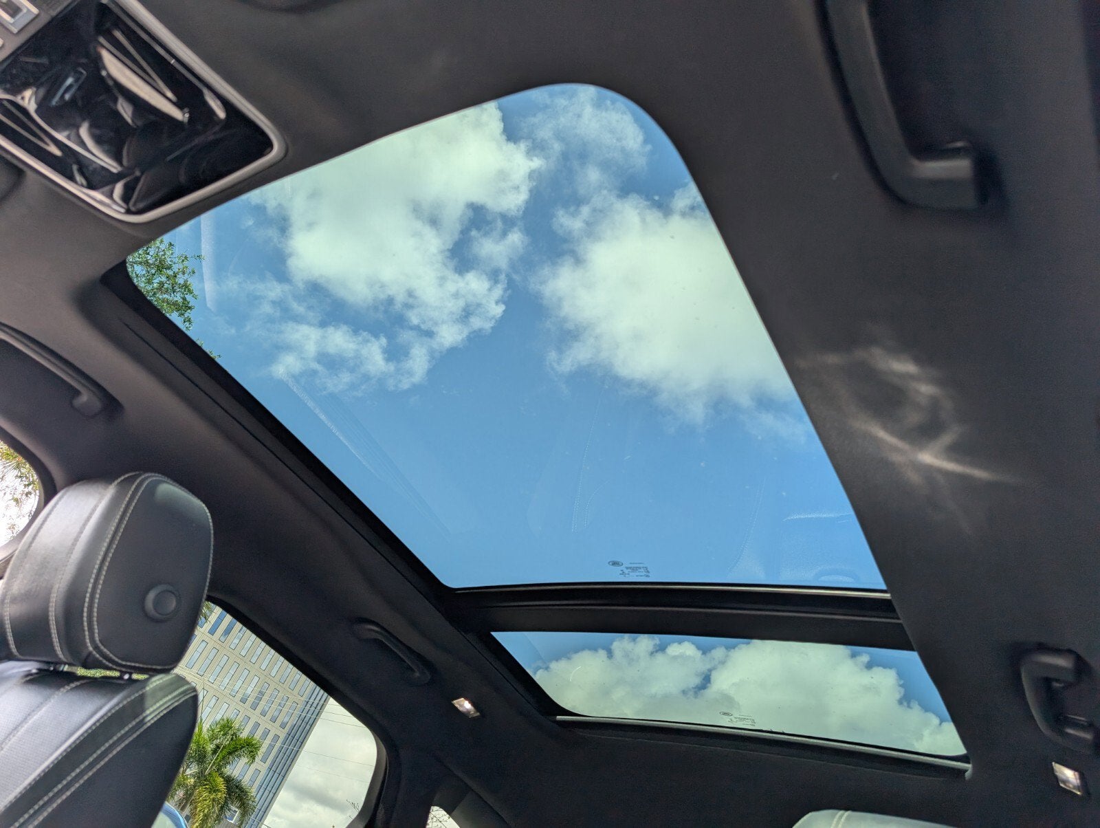 2018 Land Rover Range Rover Velar R-Dynamic SE