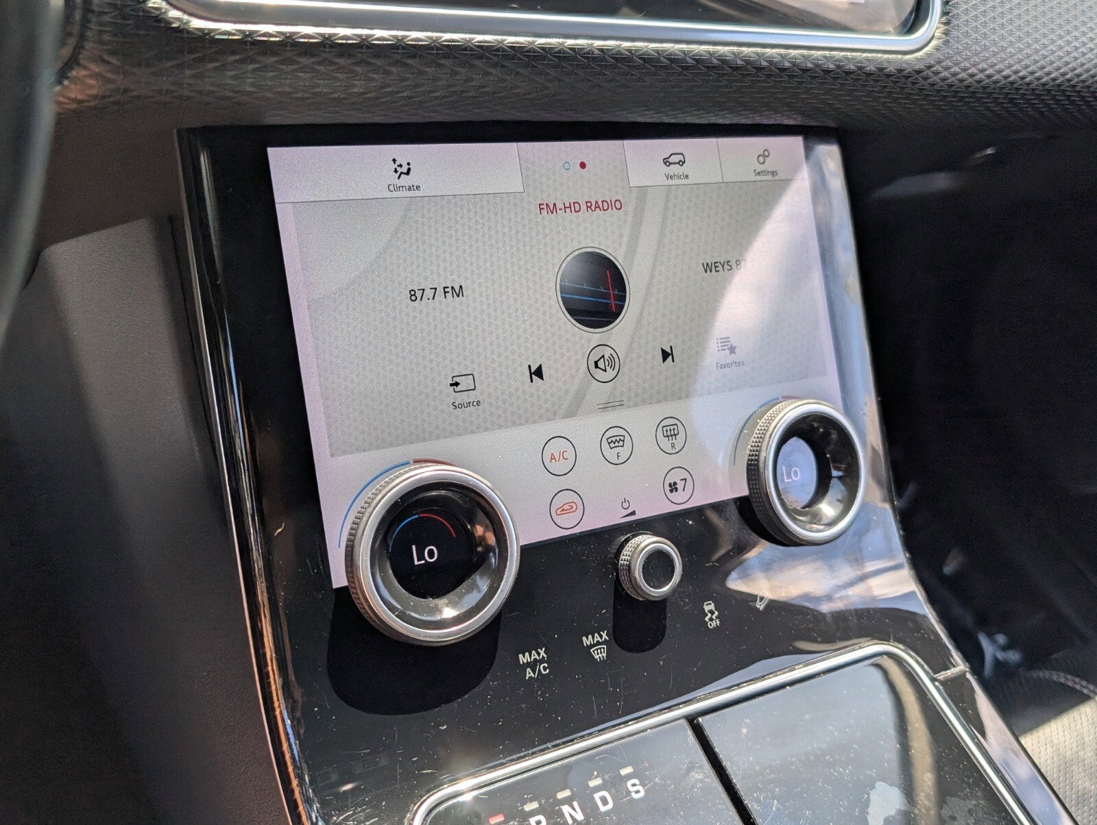 2018 Land Rover Range Rover Velar R-Dynamic SE