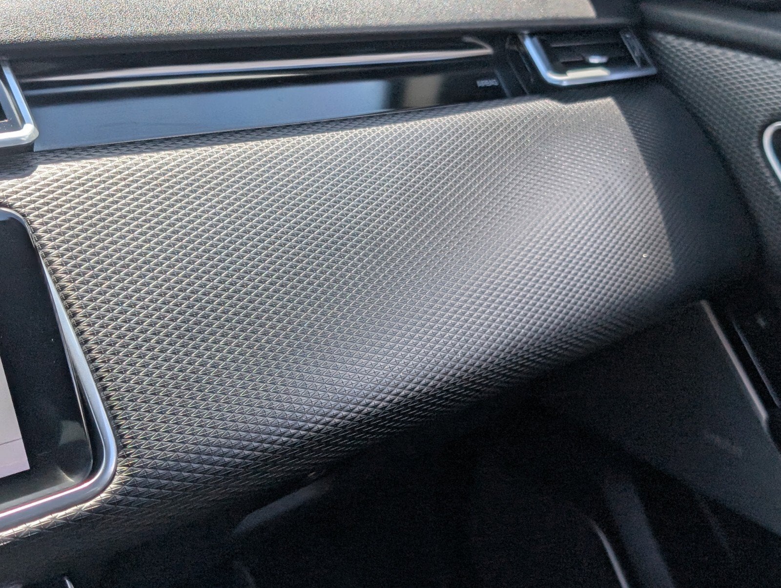 2018 Land Rover Range Rover Velar R-Dynamic SE