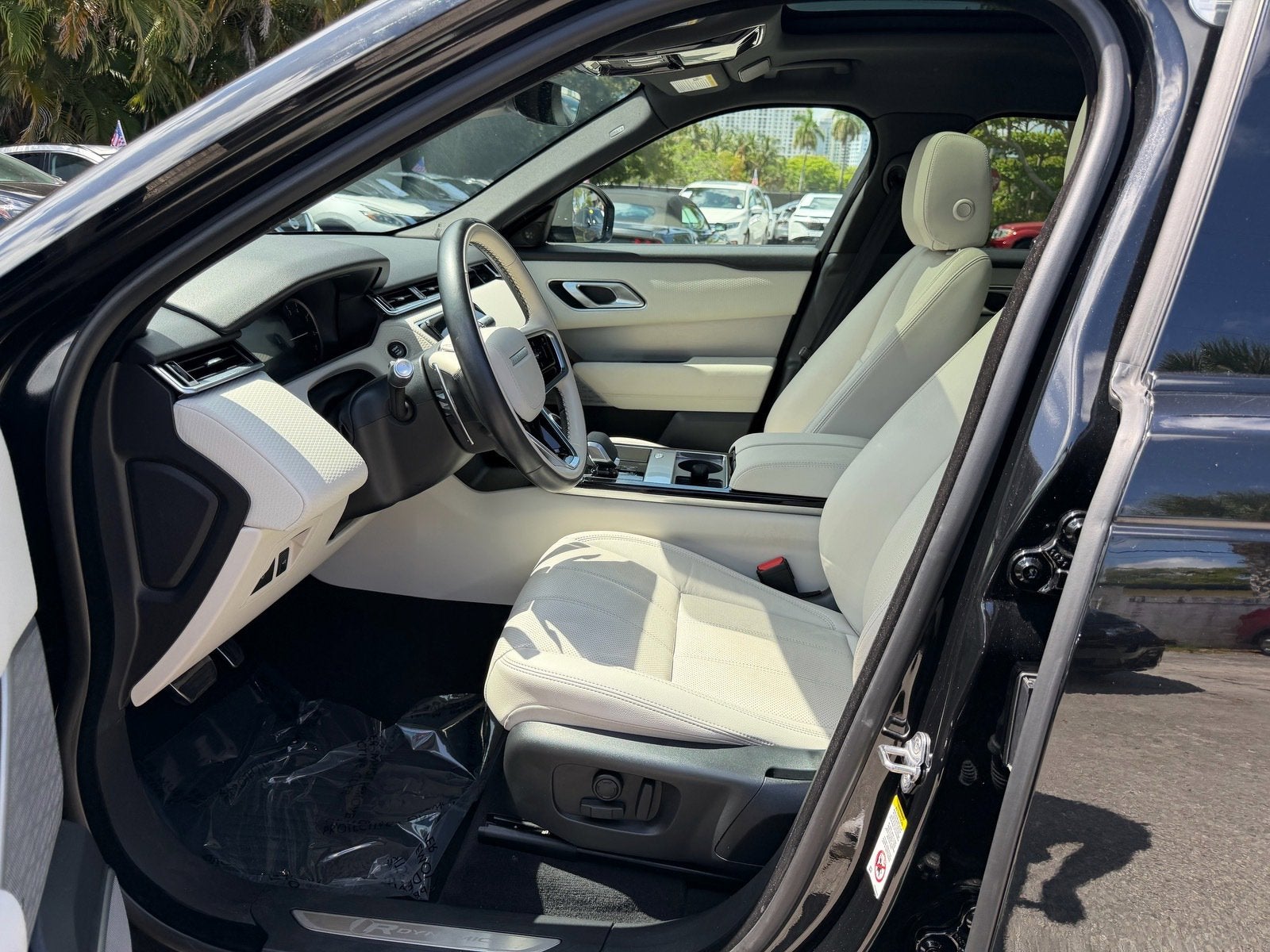 2022 Land Rover Range Rover Velar R-Dynamic S