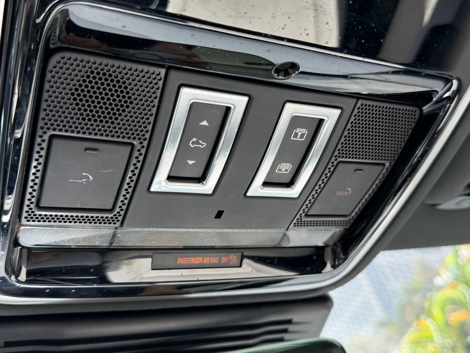 2022 Land Rover Range Rover Velar R-Dynamic S