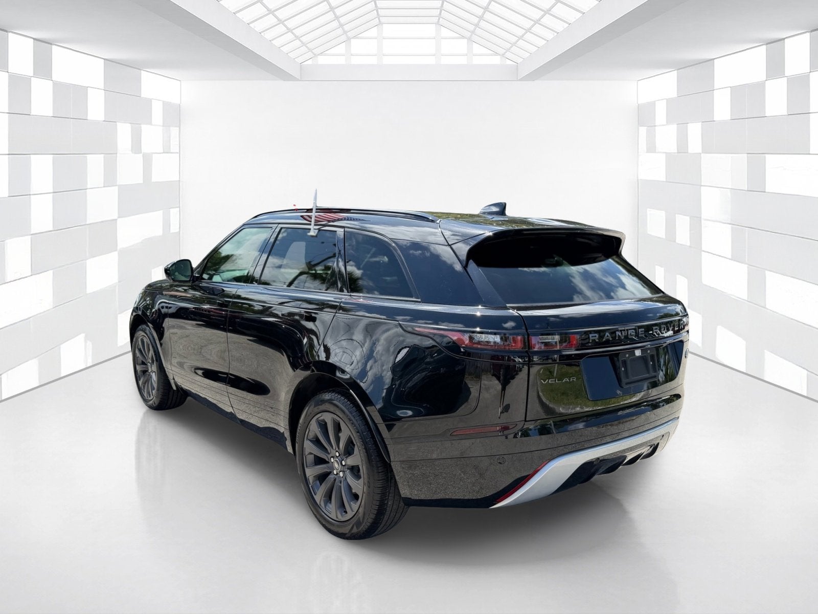2022 Land Rover Range Rover Velar R-Dynamic S