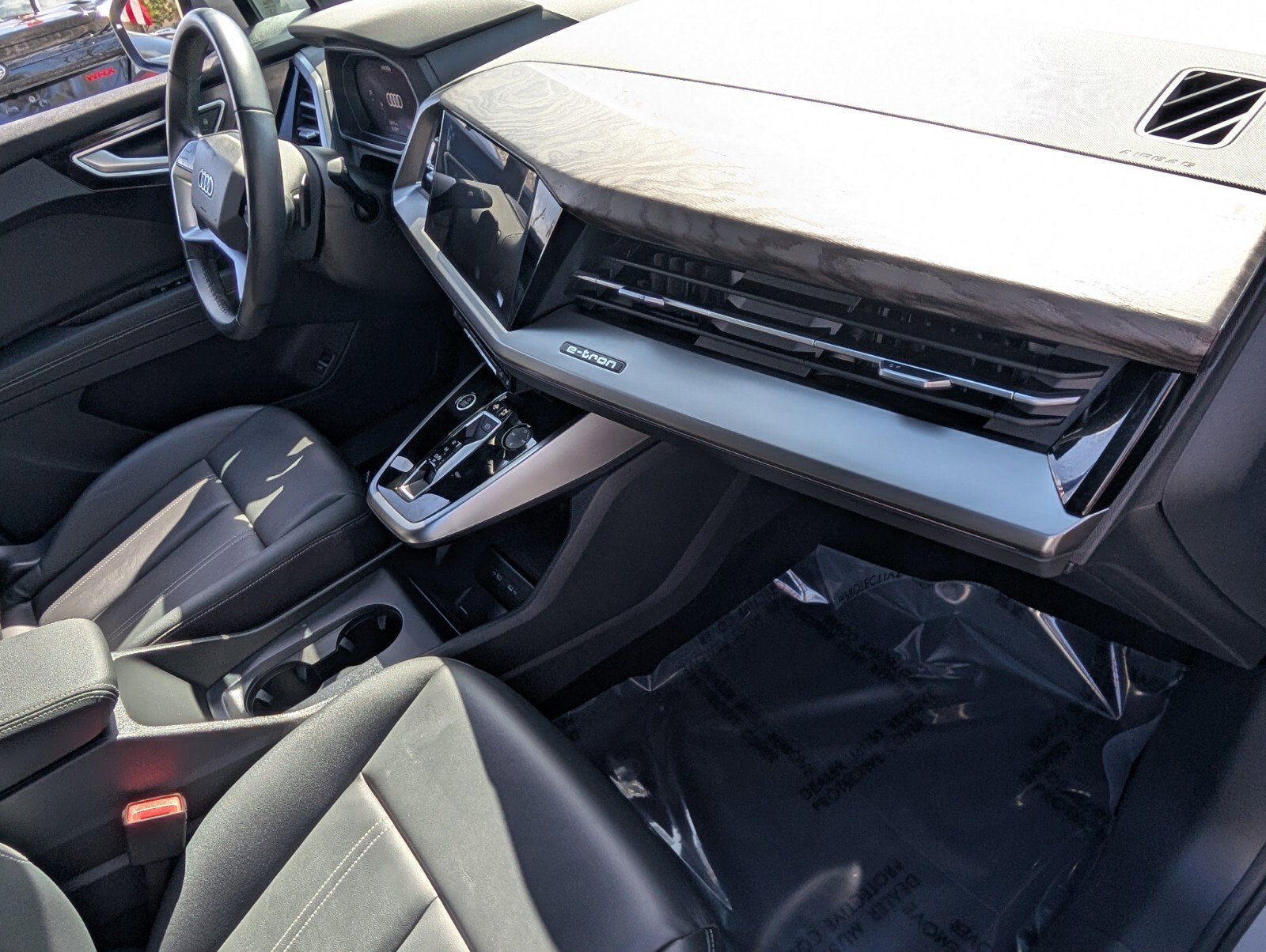 2024 Audi Q4 e-tron Premium Plus