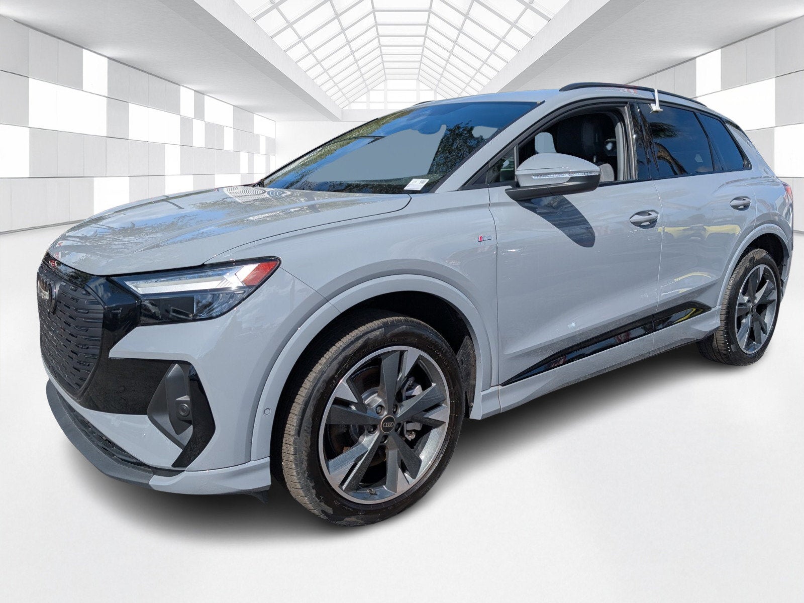 2024 Audi Q4 e-tron Premium Plus