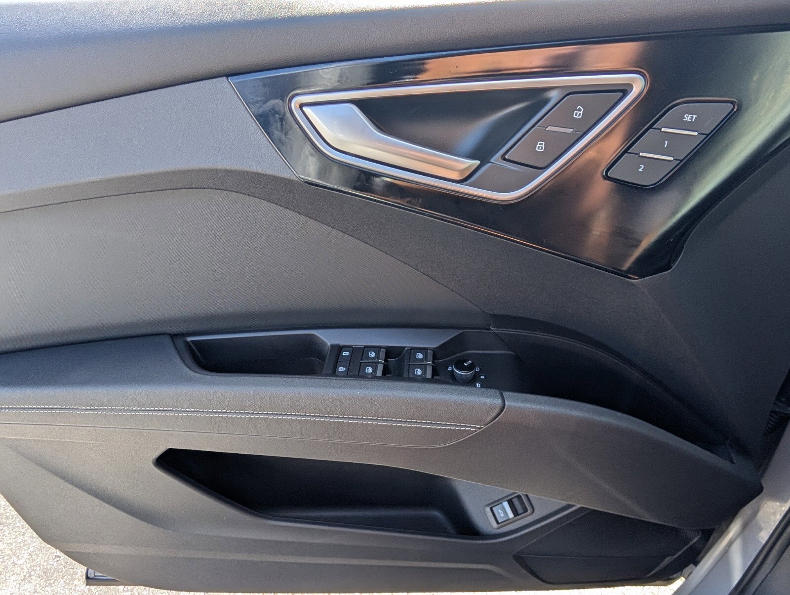 2024 Audi Q4 e-tron Premium Plus