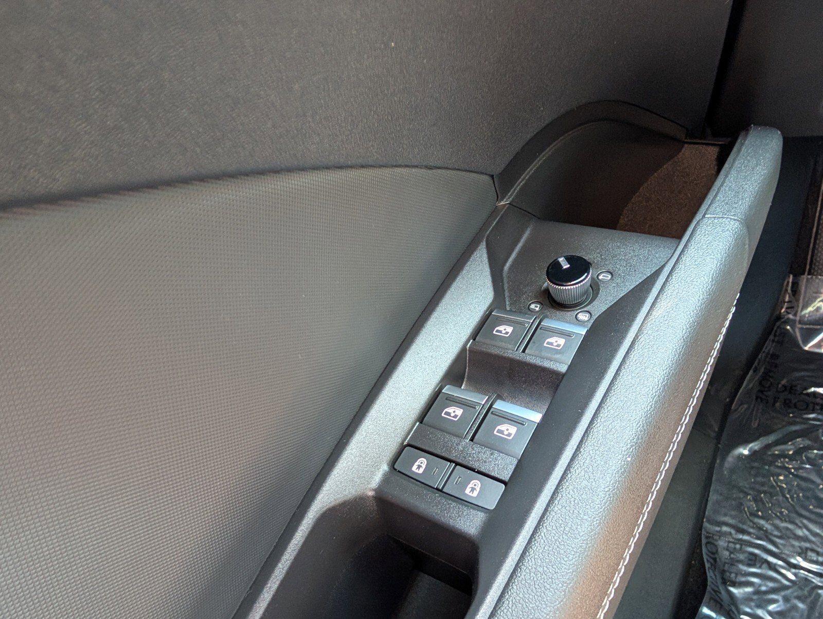 2024 Audi Q4 e-tron Premium Plus