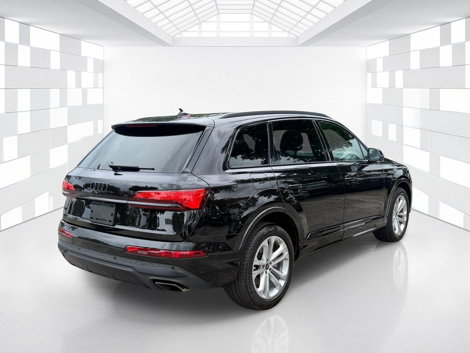 2025 Audi Q7 Premium Plus