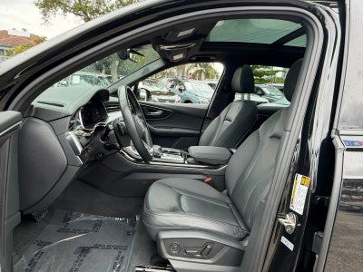 2025 Audi Q7 Premium Plus