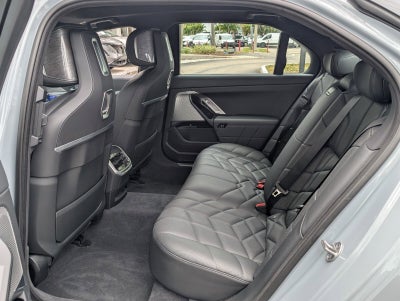 2023 BMW 7 Series 740i