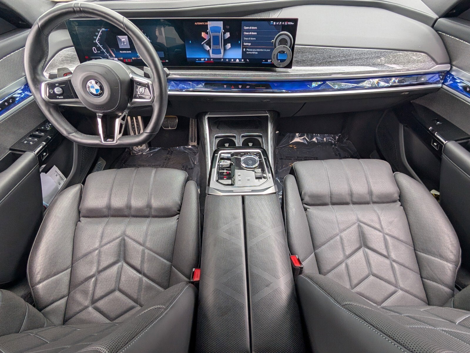 2023 BMW 7 Series 740i