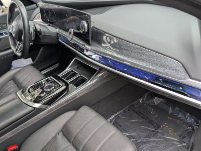 2023 BMW 7 Series 740i