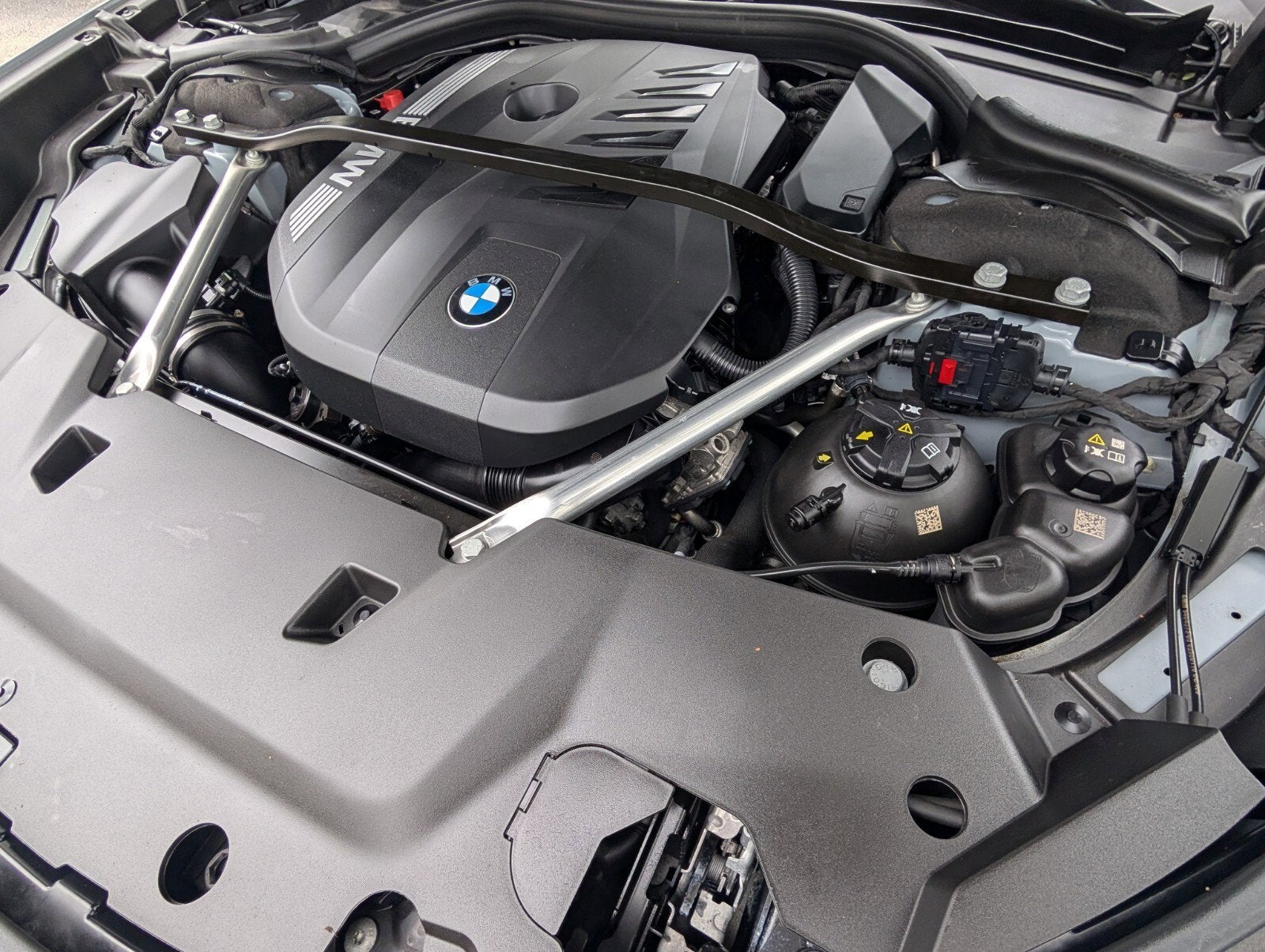 2023 BMW 7 Series 740i