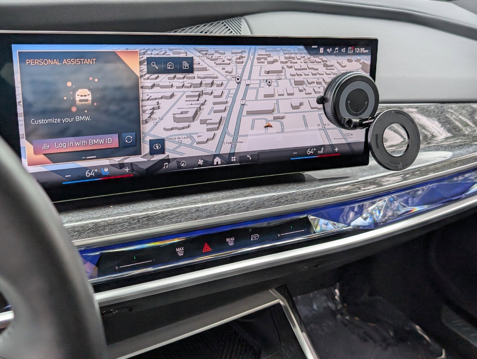 2023 BMW 7 Series 740i