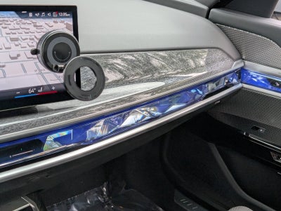 2023 BMW 7 Series 740i