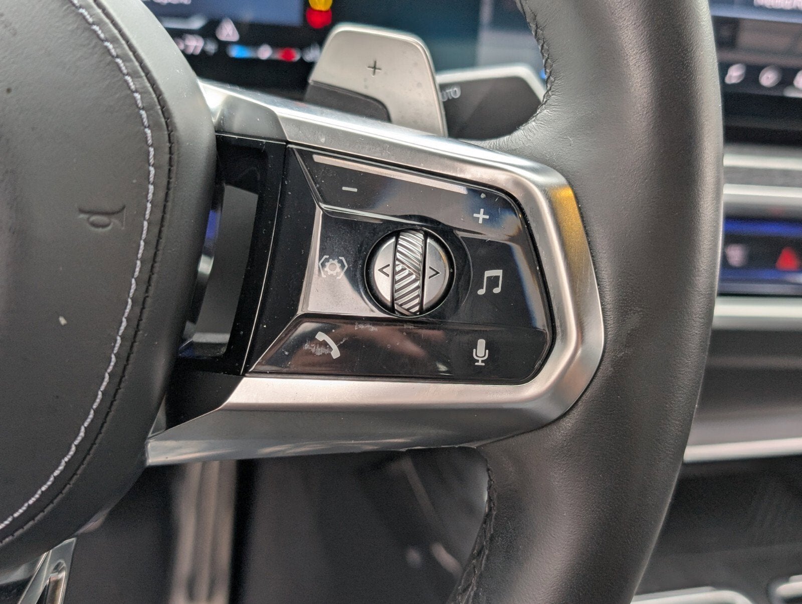 2023 BMW 7 Series 740i