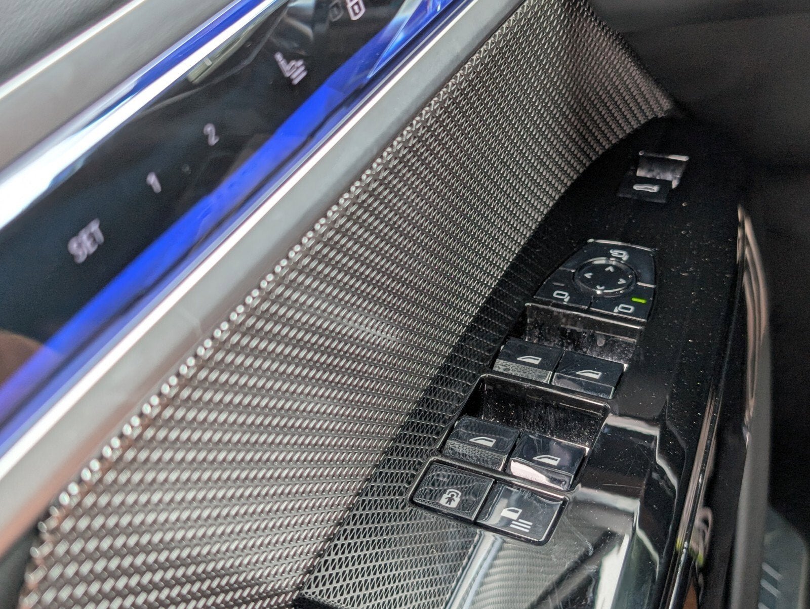 2023 BMW 7 Series 740i