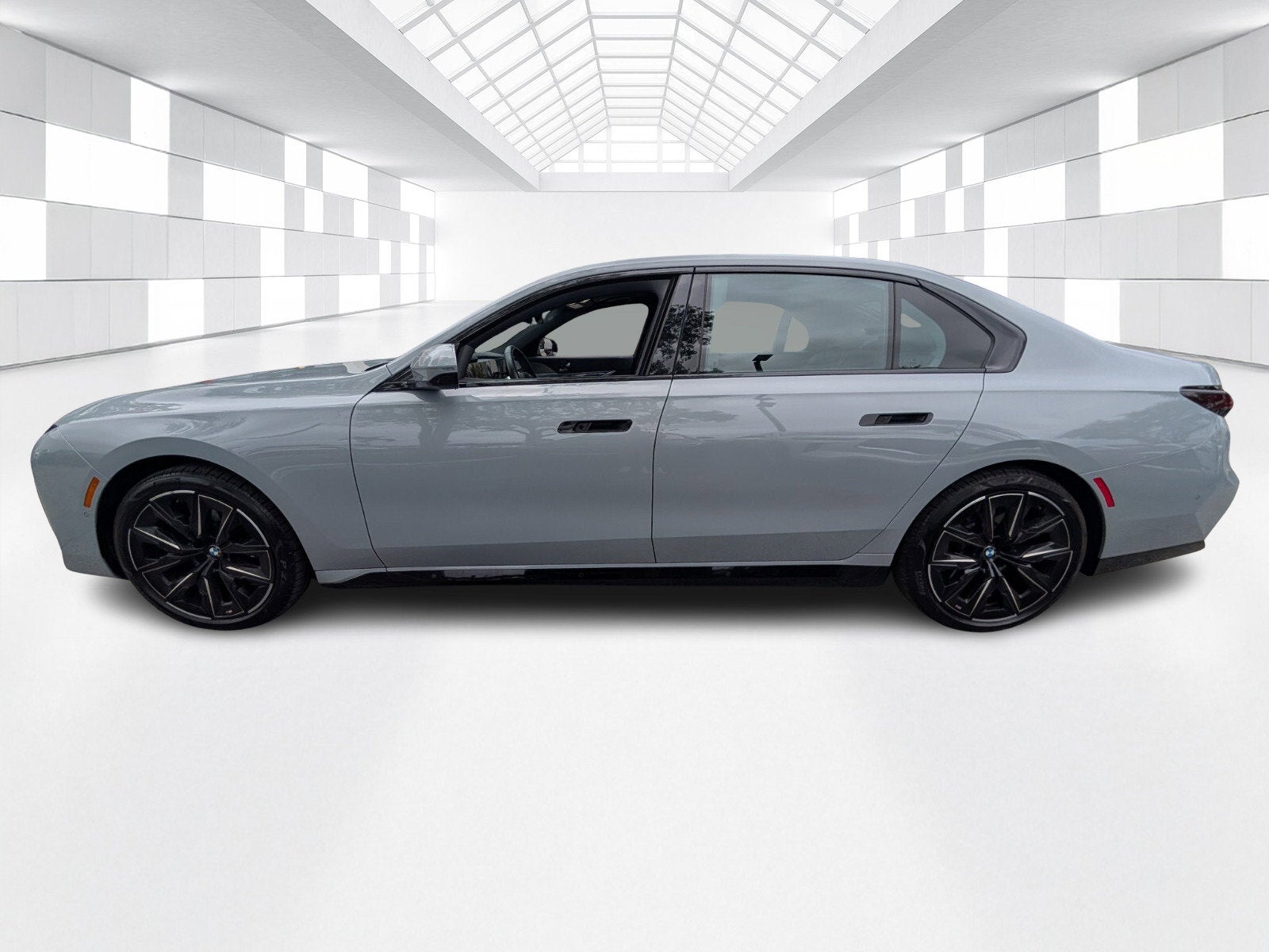 2023 BMW 7 Series 740i