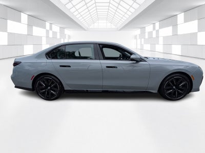 2023 BMW 7 Series 740i