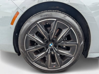2023 BMW 7 Series 740i