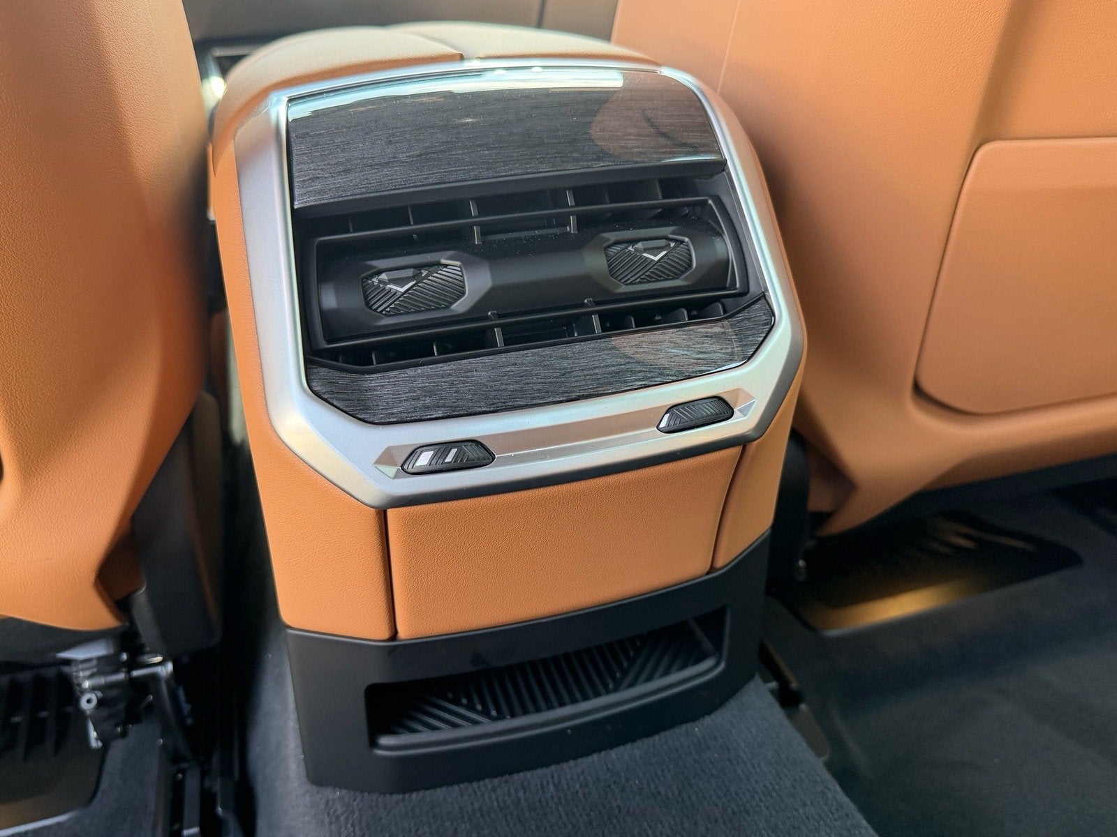 2023 BMW 7 Series 740i