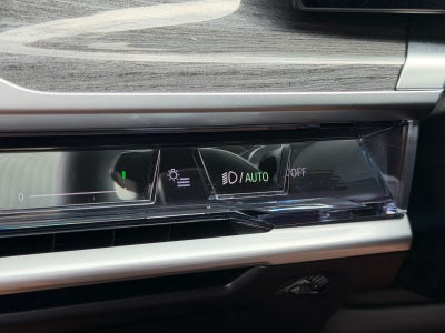 2025 BMW 7 Series 740i xDrive