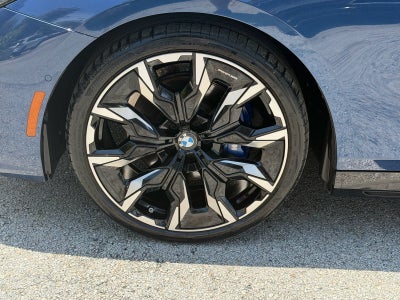 2024 BMW 5 Series 530i