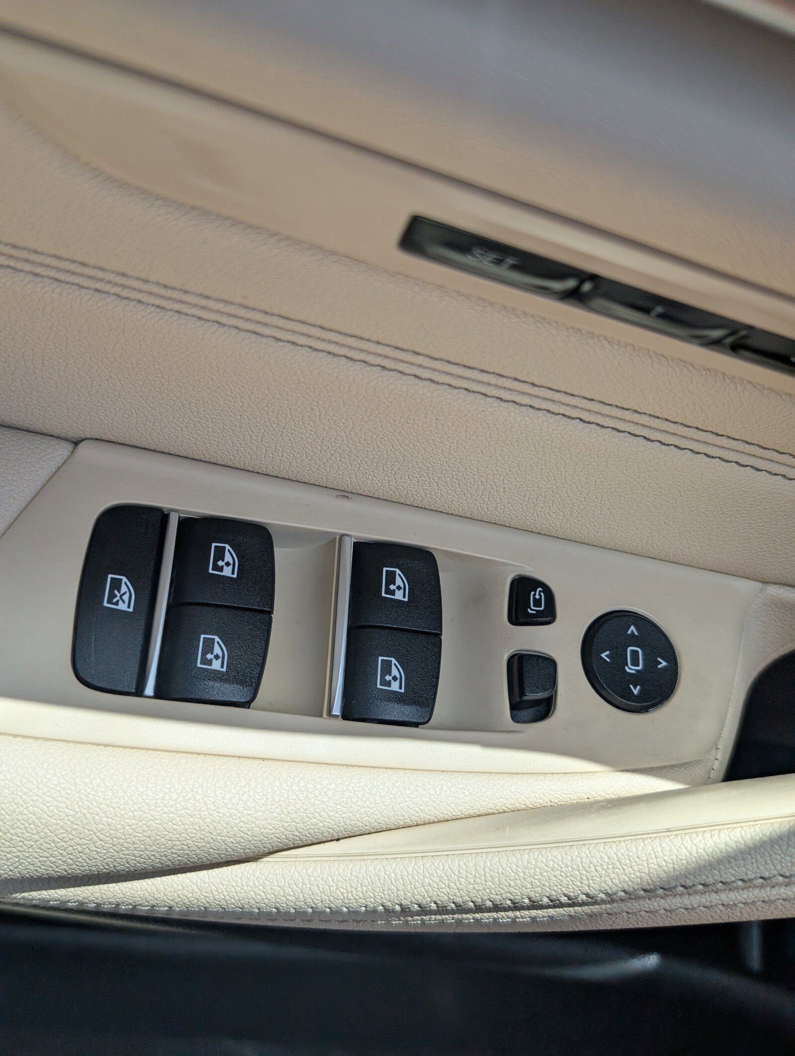2023 BMW 5 Series 530i